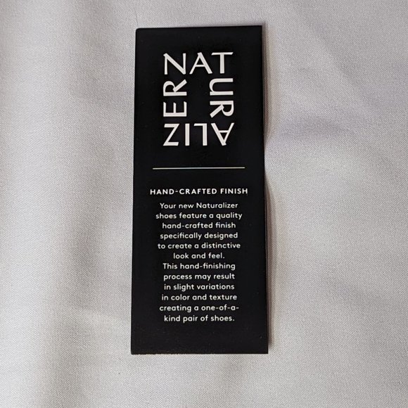 Naturalizer Lafayette slip-on sneaker neutral porcelain size 6 EUC - Picture 9 of 13